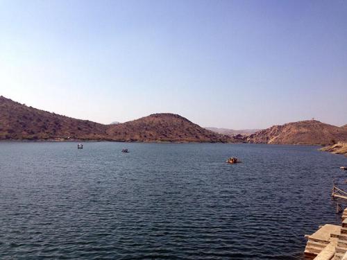 tiger lake-Go out for a walk-Ive Gaya-travel blog stories-post-india-udaipur-asia-1